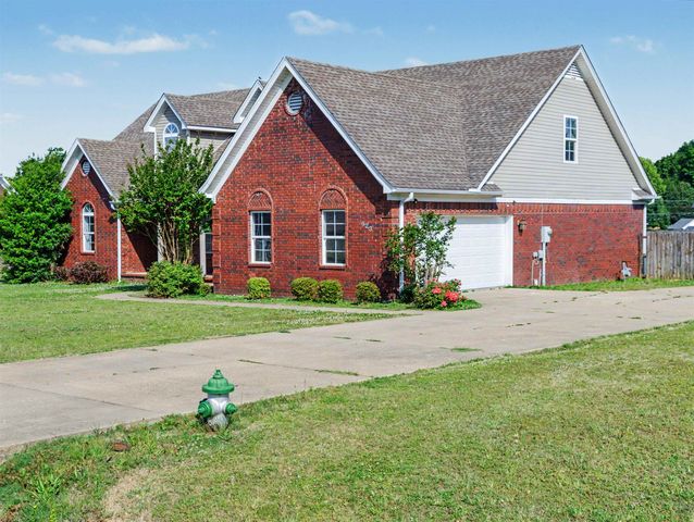 623 ELIZABETH DR, Atoka, TN 38004