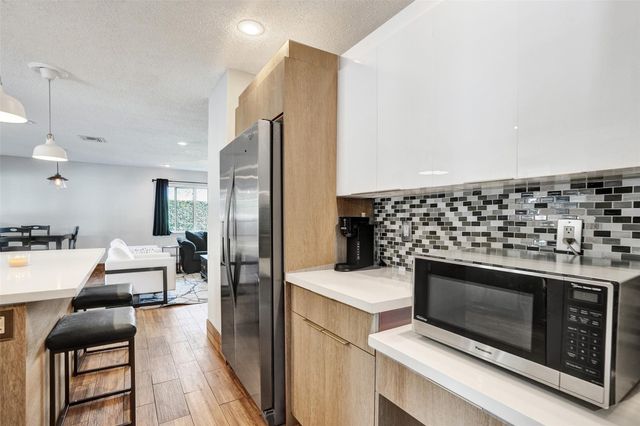 19321 NW 10th Street, Pembroke Pines, FL 33029