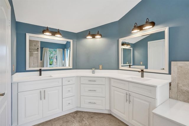 19321 NW 10th Street, Pembroke Pines, FL 33029