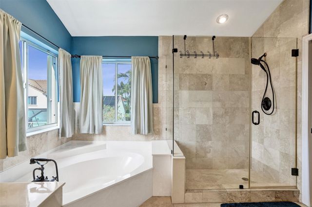 19321 NW 10th Street, Pembroke Pines, FL 33029