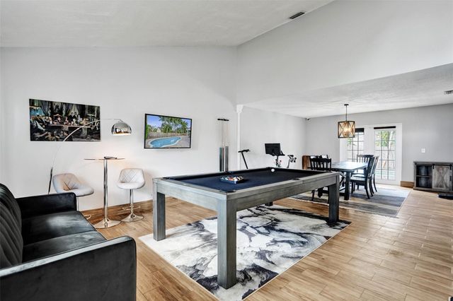 19321 NW 10th Street, Pembroke Pines, FL 33029