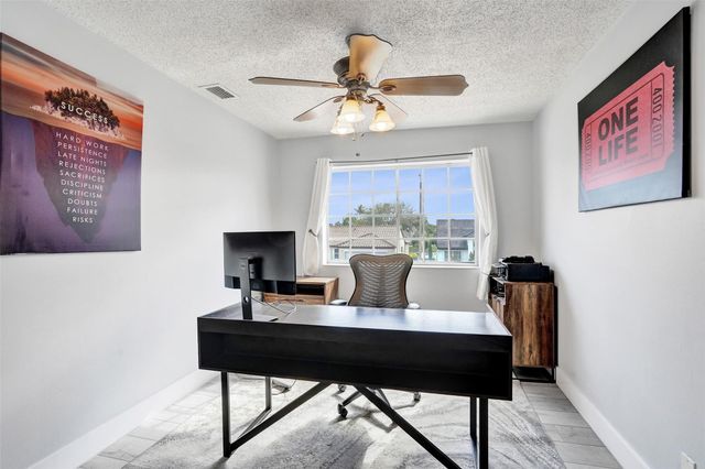 19321 NW 10th Street, Pembroke Pines, FL 33029