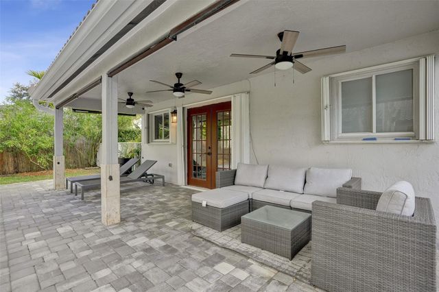 19321 NW 10th Street, Pembroke Pines, FL 33029