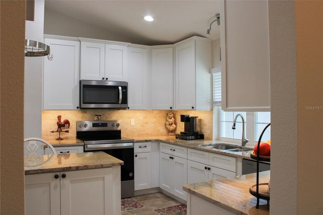 8749 SE 159TH LANE, Summerfield, FL 34491