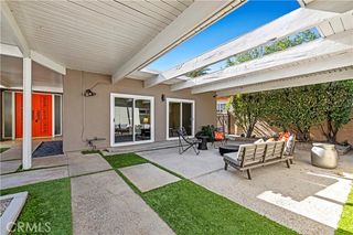21206 Merridy Street, Chatsworth (los Angeles), CA 91311