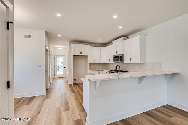 32 Earl Street, Red Bank, NJ 07701