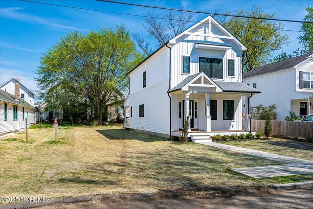 32 Earl Street, Red Bank, NJ 07701