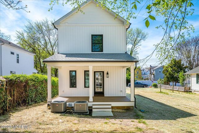 32 Earl Street, Red Bank, NJ 07701