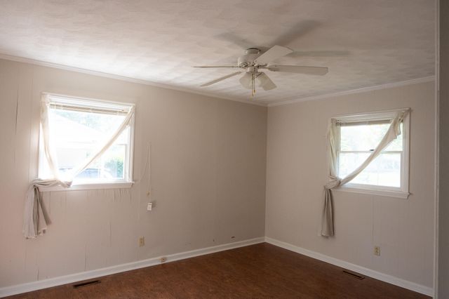 1215 Blount Avenue SW, Cleveland, TN 37311