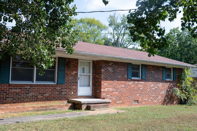 1215 Blount Avenue SW, Cleveland, TN 37311