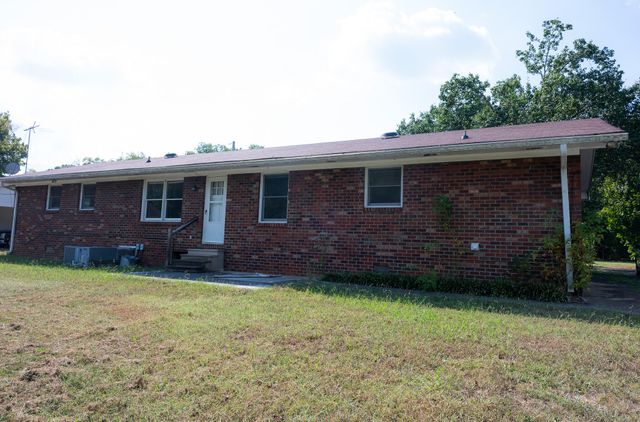 1215 Blount Avenue SW, Cleveland, TN 37311
