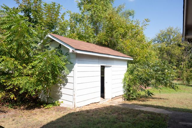 1215 Blount Avenue SW, Cleveland, TN 37311