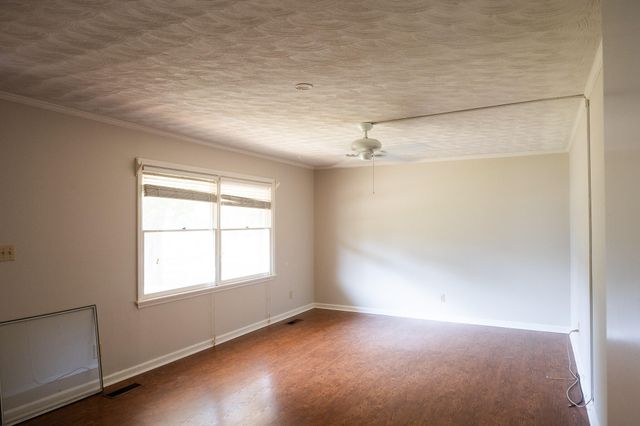 1215 Blount Avenue SW, Cleveland, TN 37311