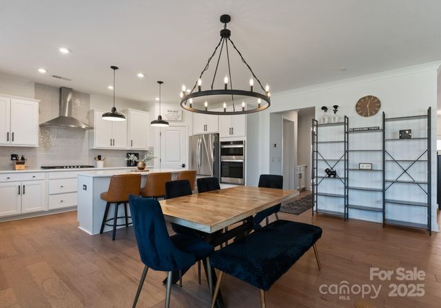 11016 Larkslea Lane, Charlotte, NC 28278