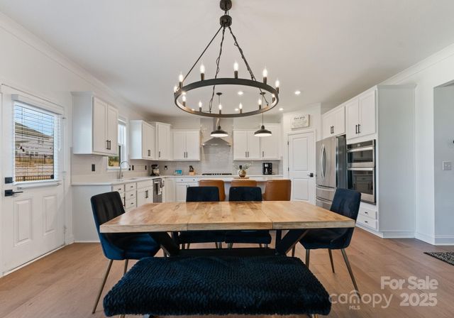 11016 Larkslea Lane, Charlotte, NC 28278