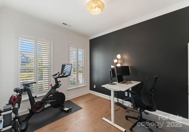 11016 Larkslea Lane, Charlotte, NC 28278