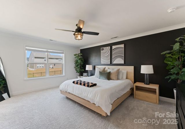 11016 Larkslea Lane, Charlotte, NC 28278