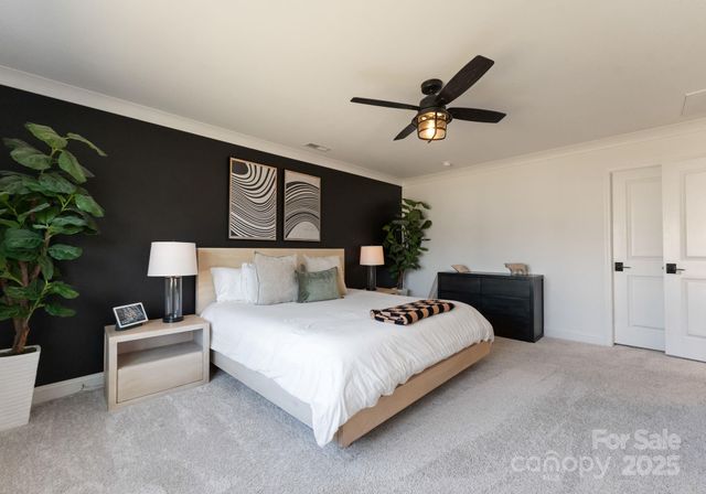 11016 Larkslea Lane, Charlotte, NC 28278