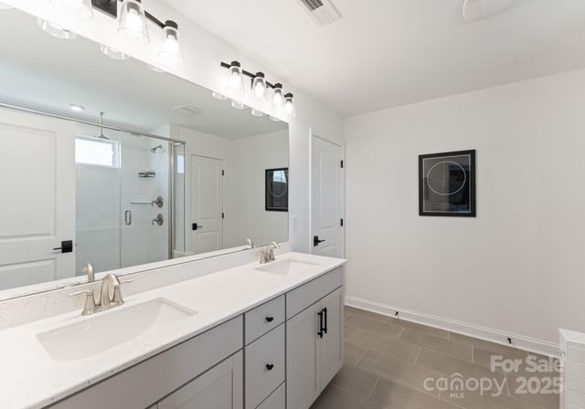 11016 Larkslea Lane, Charlotte, NC 28278