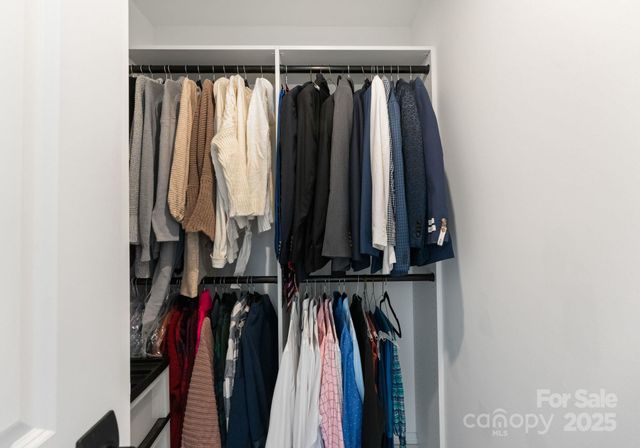 11016 Larkslea Lane, Charlotte, NC 28278