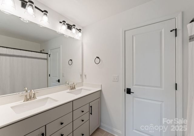 11016 Larkslea Lane, Charlotte, NC 28278