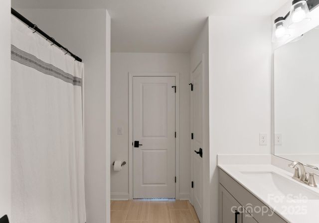 11016 Larkslea Lane, Charlotte, NC 28278