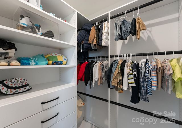 11016 Larkslea Lane, Charlotte, NC 28278