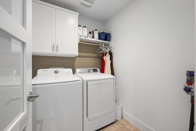 223 Honey Creek CT 12, Austin, TX 78738