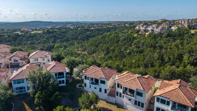 223 Honey Creek CT 12, Austin, TX 78738