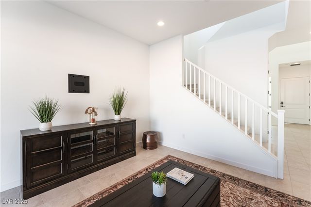 5912 Topaz Ledge Court, Las Vegas, NV 89131