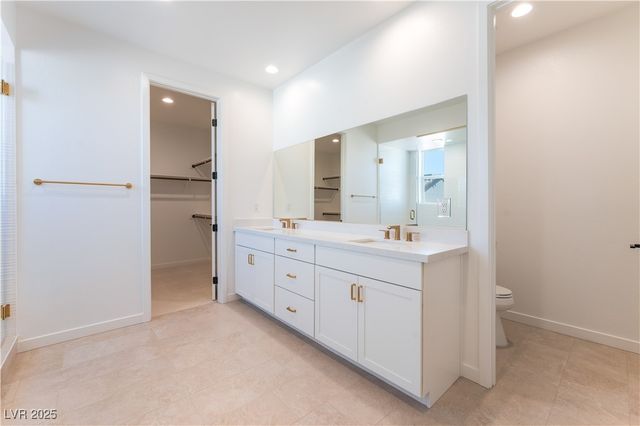 5912 Topaz Ledge Court, Las Vegas, NV 89131