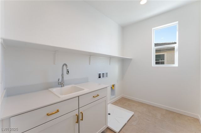 5912 Topaz Ledge Court, Las Vegas, NV 89131