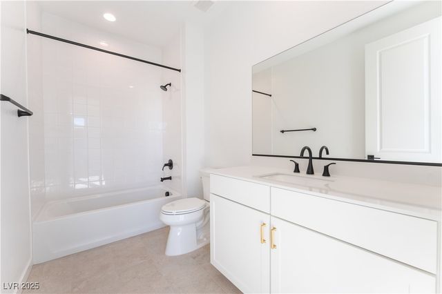 5912 Topaz Ledge Court, Las Vegas, NV 89131