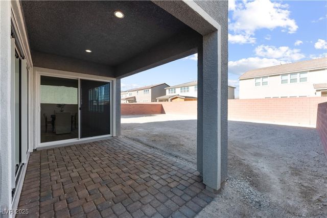 5912 Topaz Ledge Court, Las Vegas, NV 89131