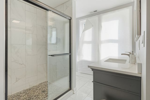 9345 S Harper Avenue, Chicago, IL 60619