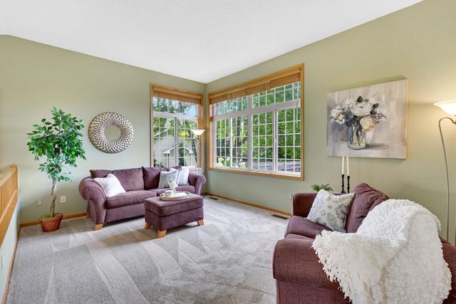 17698 Fortune Trail, Lakeville, MN 55024