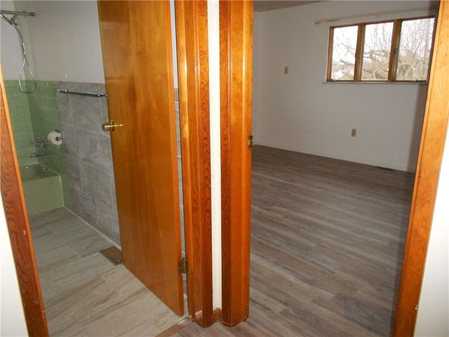 790 Glenn St, South Strabane, PA 15301