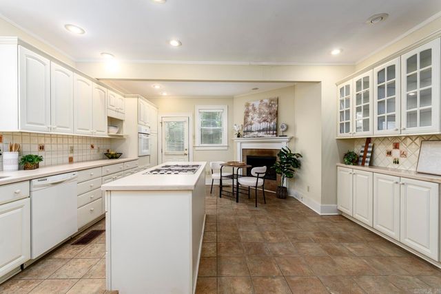 2719 N University Avenue, Little Rock, AR 72207