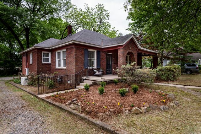 2719 N University Avenue, Little Rock, AR 72207