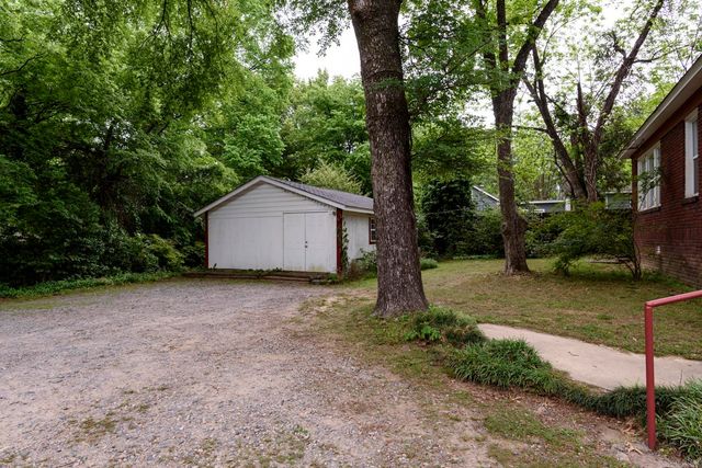 2719 N University Avenue, Little Rock, AR 72207