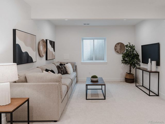 402 E Geneseo Street, Lafayette, CO 80026