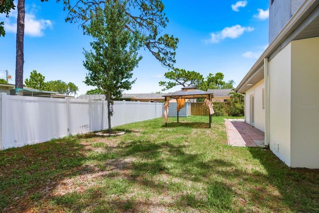 1290 MICHIGAN BOULEVARD, Dunedin, FL 34698