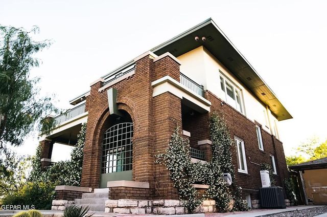 1701 N Stanton, El Paso, TX 79902