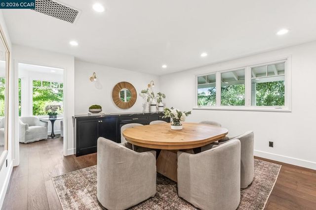 1089 Rahara Dr, Lafayette, CA 94549