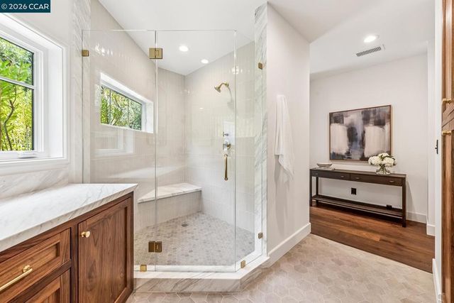 1089 Rahara Dr, Lafayette, CA 94549