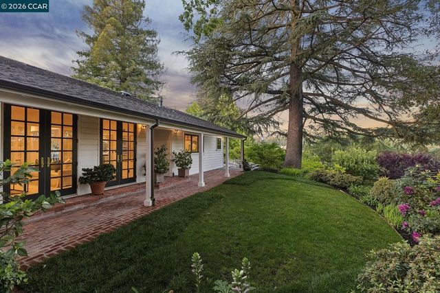 1089 Rahara Dr, Lafayette, CA 94549