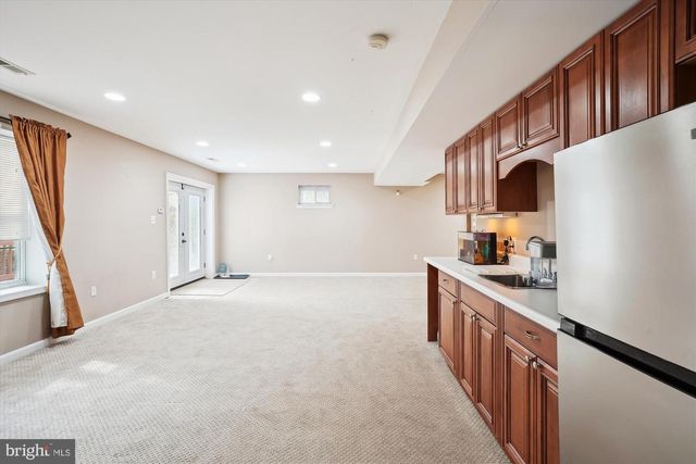 6691 DEEP HOLLOW LN, Manassas, VA 20112