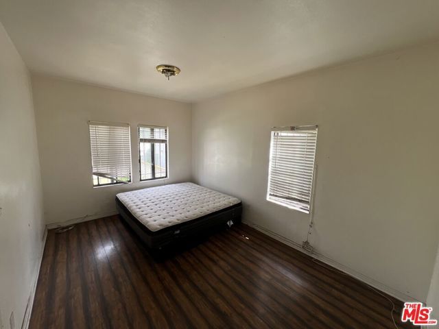 1340 S Mansfield Avenue, Los Angeles, CA 90019