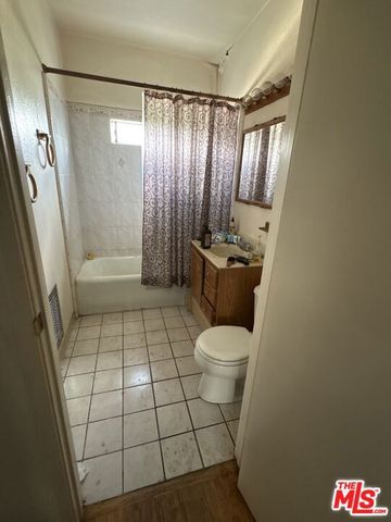 1340 S Mansfield Avenue, Los Angeles, CA 90019