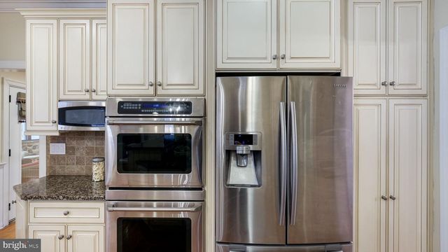 94 AUTUMN WOODS LN, Glen Mills, PA 19342